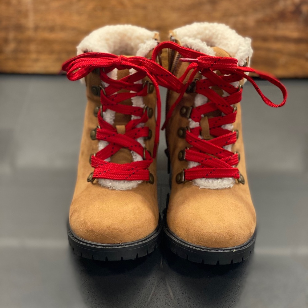 MIA boot Meggie Rebyl